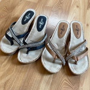 Pair of Duck Head Thong Sandal Wedges Black and Tan Womens size 6.5